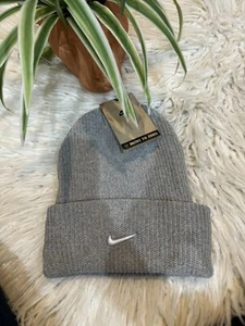 Nike Sportswear Beanie mit 3D Swoosh grau Unisex Erwachsene DV3342-063 NEU - Bild 1 von 4