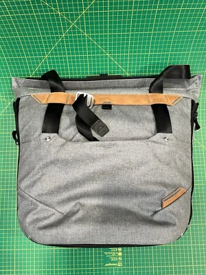 20 Liter USED Peak Design Everyday Tote Bag V1 Ash Color - Image 1 of 4