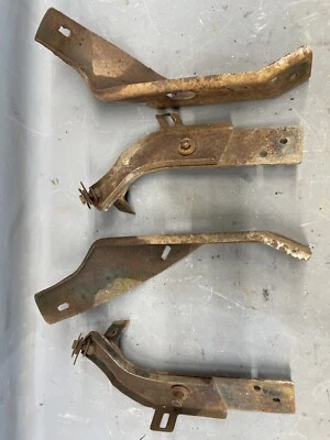 Ford Galaxie LTD 1968 parachoques trasero soportes montaje soporte de 7 litros Foto 1 de 4