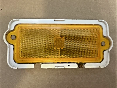 1976-1977 OLDSMOBILE CUTLASS ВЫСШИЙ 442 L ИЛИ R БОКОВОЙ МАРКЕР ЛАМПА GM 912980 Б/У - Изображение 1 из 4