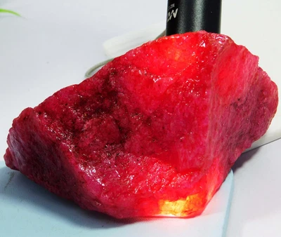 Huge 1990.00 Ct+ Natural Earth Mined Red Ruby Rough CERTIFIED Loose Gemstone AA+ - Image 1 of 4