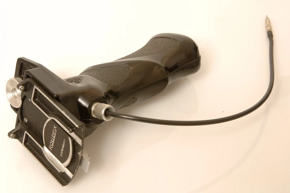 ✅ ROLLEIFLEX AUTOMAT TLR ROLLEICORD PISTOL EYE LEVEL SPORTS GRIP RELEASE CABLE - Image 1 of 1