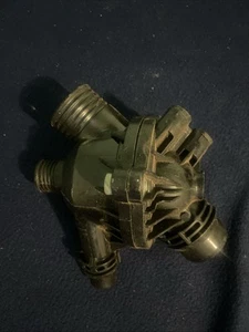 328i BMW Thermostat - Picture 1 of 2