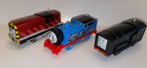 Thomas Friends Trackmaster 3er Set motorisierte Züge salzig, diesel und windig - Bild 1 von 10