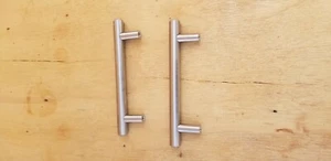 Liberty Hardware # P01012-SS-C Tirador de barra de 3-3/4 pulgadas, acero inoxidable (paquete de 2) - Imagen 1 de 3