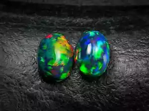 Natürlicher äthiopischer schwarzer Opal ovaler Cabochon Paar 6,29 kt loser Edelstein 12,7 x 9 mm - Bild 1 von 3