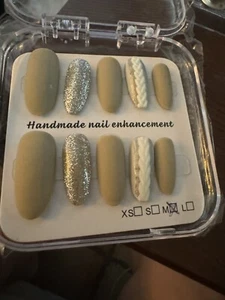 CUSTOM Gel Press-On hand painted nails, 10 pcs,  Medium - Picture 1 of 1