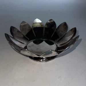 Vtg Reed & Barton Silver Plate Water Lily Lotus Pedestal Bowl Dish #3002 6.5"D - Picture 1 of 5