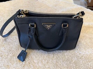 Authentic PRADA Black Galleria Saffiano Bag - Picture 1 of 12