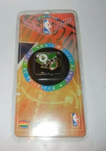 1995 Imprinted Products Licensed NBA Boston Celtics Logo Trading Pin New - Picture 1 of 2