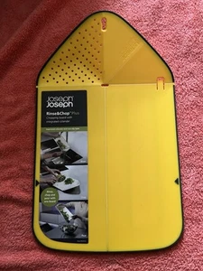 Joseph Joseph Folding Chopping Board Rinse & Chop Plus Colander Yellow - Picture 1 of 3