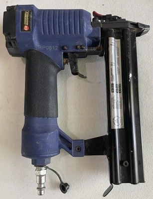 Grapadora clavadora neumática Campbell Hausfeld 2 en 1 Air Brad modelo NB003006 Foto 1 de 4