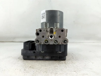 Módulo de control de bomba Abs Infiniti Q50 2016-2017 XH213 Foto 1 de 4