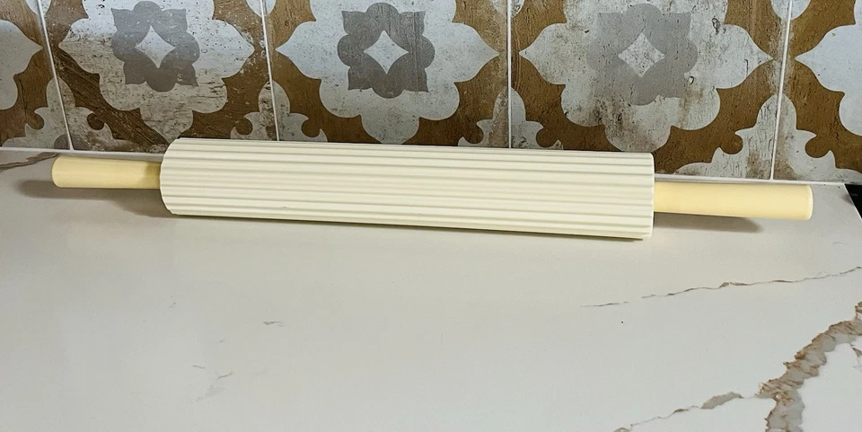 PIN ENROLLADOR ACANALADO MATFER Hecho en Francia Pastelero 24” L Foto 1 de 4