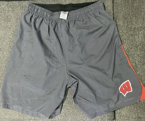 Wisconsin Badgers Athletic Shorts - Size M - Men’s Rivalry Threads Cover