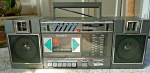 Sony CFS-5000 Boombox Hi-Fi Stereo Vintage Audio Portatile Cassette Deck AM/FM - Foto 1 di 10