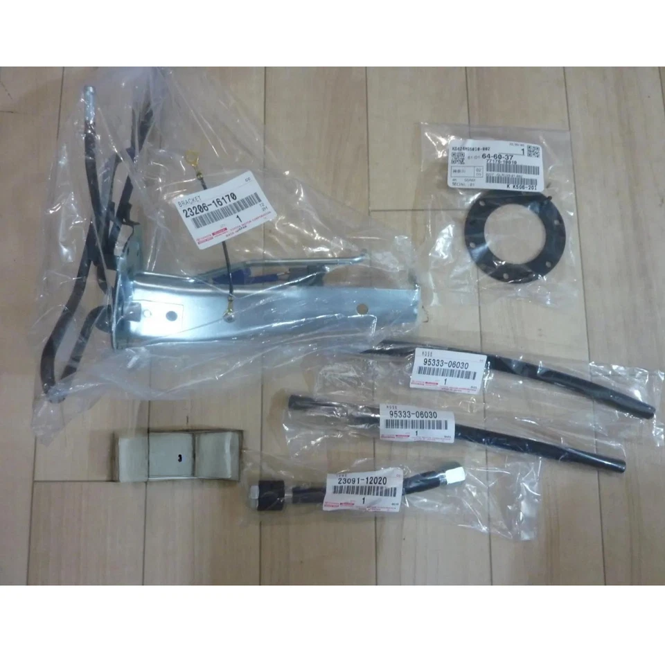TOYOTA Genuine AE86 AE85 Trueno COROLLA LEVIN Fuel Pump Bracket & Hose &Tube SET - Image 1 of 1