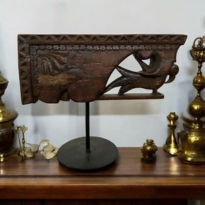 Vintage Teakwood Wall Bracket with Bird Motif – 80 Years Old - Picture 1 of 5