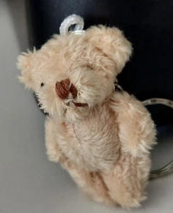 CUTE TEDDY BEAR MINI KEYRING - Picture 1 of 5