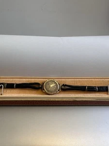 antike Schweizer Damenarmbanduhr mechanisch 585er Rotgold - Bild 1 von 6