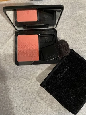 Guerlain Rose Aux Joues Blush 02 Chic Pink - Image 1 of 4