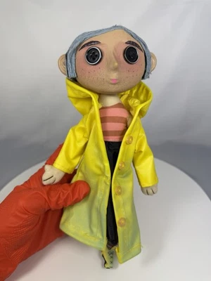 NECA Laika Coraline Prop Doll Figure Replica 2018, Damaged box - Image 1 of 4