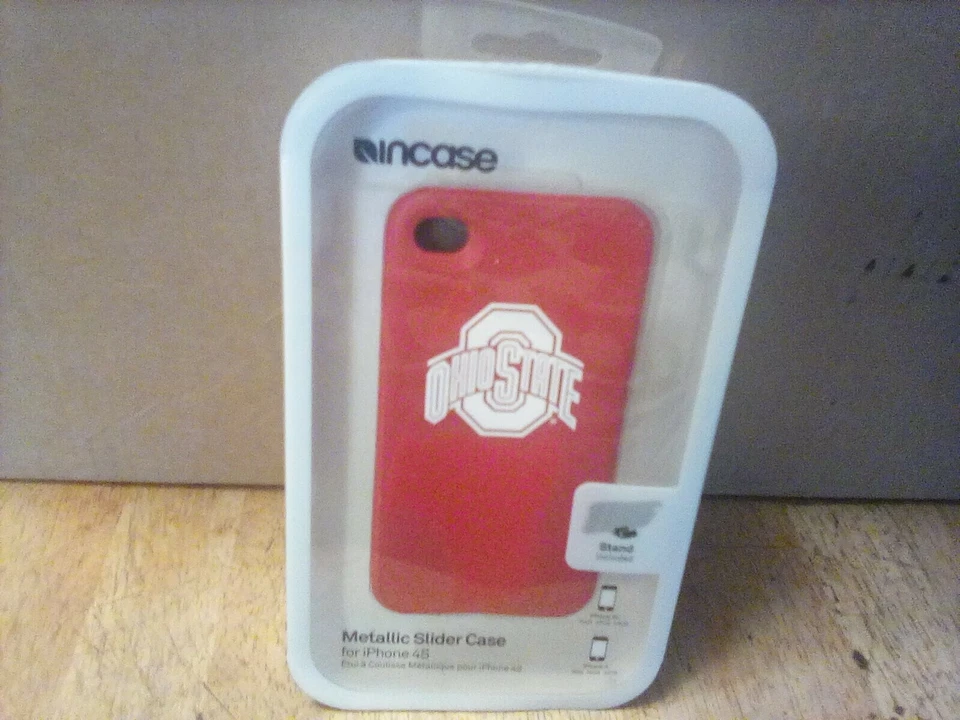 Funda Deslizante Metálica Incase Ohio State Buckeyes para iPhone 4 4S Foto 1 de 2
