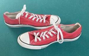 Converse All Star Shoes Size 10 Men 12 Women Color Red In Excellent Condition! - Picture 1 of 5