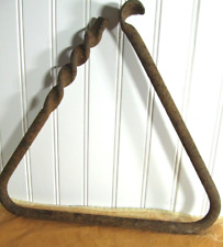 Vtg Twisted Iron Triangle Dinner Bell Antique Farm Cattle Ranch Chuck Wagon