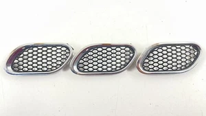 03-12 MASERATI QUATTROPORTE RIGHT FRONT FENDER AIR VENT GRILLE TRIM OEM - Picture 1 of 9