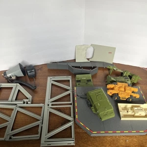 Vintage G.I. Joe Lote 1985 ARAH~ ¡Lote de piezas de bandera de Estados Unidos!  - Imagen 1 de 24