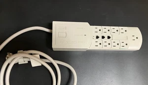 Curtis 8 Steckdosen Power Surge SP-3700. Toll aussehende beige Farbe. Kabel ist 6 Fuß - Bild 1 von 3