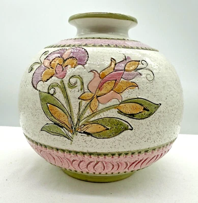 Mid Century Bitossi Italy Art Pottery Pastel Pink Floral Vintage Vase - image 1 of 4