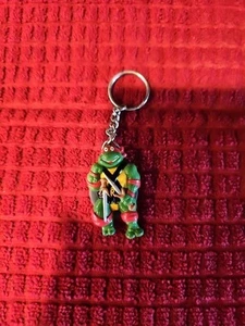 Vintage 1988 Teenage Mutant Ninja Turtles Keychain TMNT Raphael 2" - Picture 1 of 4