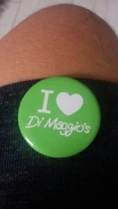 I Love Di Maggios Vintage Badge - Picture 1 of 2