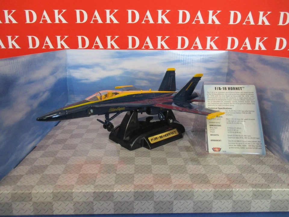 Die cast 1/72 Modellino Aereo Aircraft Boeing F-A 18 Hornet Blue Angels USA - Immagine 1 di 4