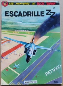 Buck Danny T 25 Escadrille ZZ HUBINON & CHARLIER Dupuis rééd - Picture 1 of 3
