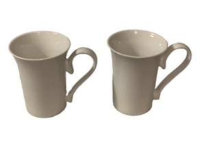 Pair of Starbucks 11 oz Mugs White  - Picture 1 of 2