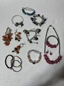 GUC Paparazzi Schmuck 13-teiliges Set 1-Halskette 10-Armbänder 2-Paar Ohrringe - Bild 1 von 10
