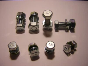 *1 JUEGO DE PERNOS DE LLANTA OEM HONDA CT70 1969 - 1982 TODAS LAS PIEZAS OEM PARA UNA RUEDA 359J - Imagen 1 de 2