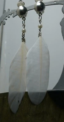 Feather w/pearl clip on earrings, black,white,red,blue,purple,pink, handmade - Image 1 of 4