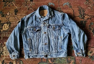 Vintage Levis Denim Trucker Jacket Red Tab Youth Med 8/10 USA 57510-0214 Small - Picture 1 of 11