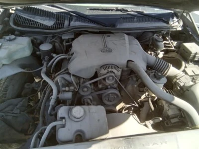 Conjunto de filtro de aire usado se adapta a: Lincoln 2001 y Town Car 4,6 grado A Foto 1 de 4