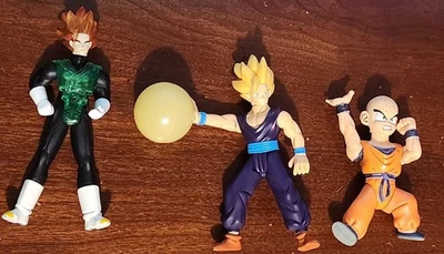 3 VintageDragon Ball Z Action Figures 2000-2003 - Image 1 of 4