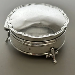 Solid Sterling Silver 3 Footed Dressing Table Ring/Jewellery Box, Sheffield 1938 - Picture 1 of 8