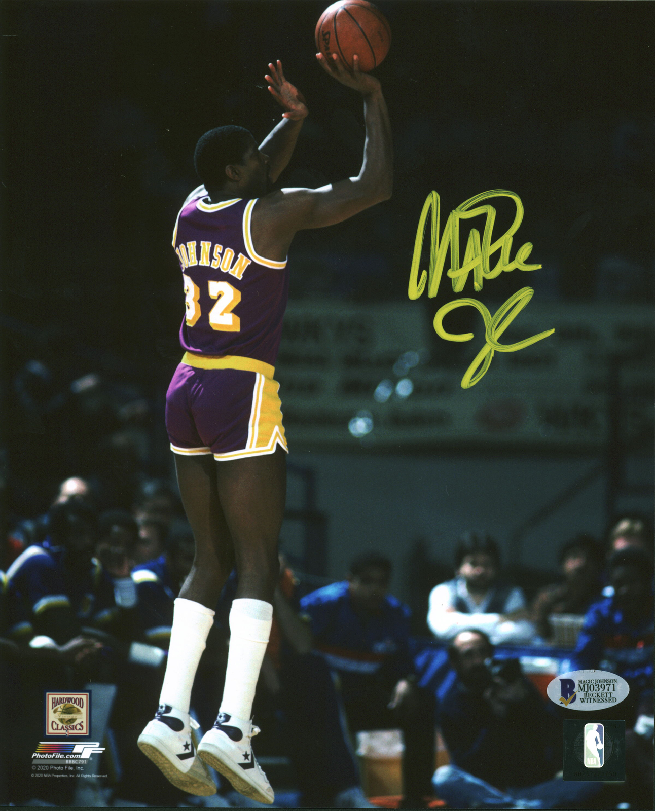 Magic Johnson Autographed Signed Lakers Authentic 8X10 Vertical Shooting Photo Beckett Witnessed 