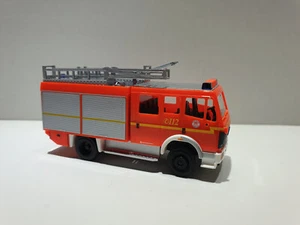 Busch MB MK 88 TLF 16/25 Feuerwehr Hamburg Billstedt (BF), Sondermodell - Bild 1 von 6