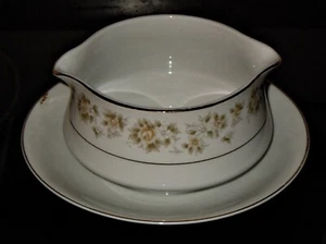 RW Royal Wentworth Caroline Gravy/Sauce Boat & Underplate 8702 Japan Fine China - Picture 1 of 8