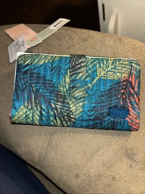 Lug Tram Wallet  Tropical Ocean - Image 1 of 4