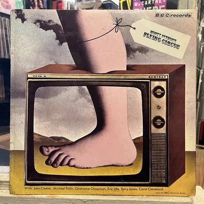 [COMEDY]~EXC LP~MONTY PYTHON'S FLYING CIRCUS~Self Titled~{1970~BBC}~UK Import~ - Image 1 of 4
